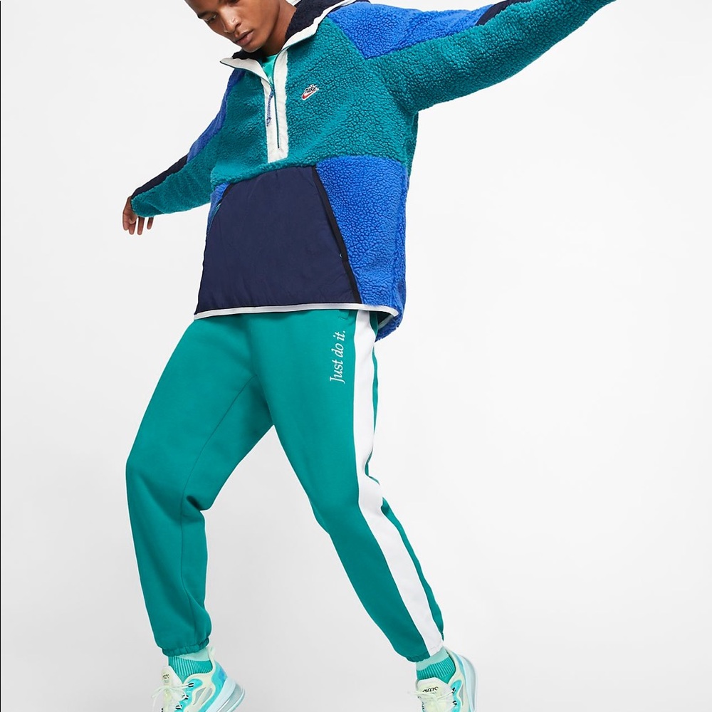 Nike sherpa hoodie